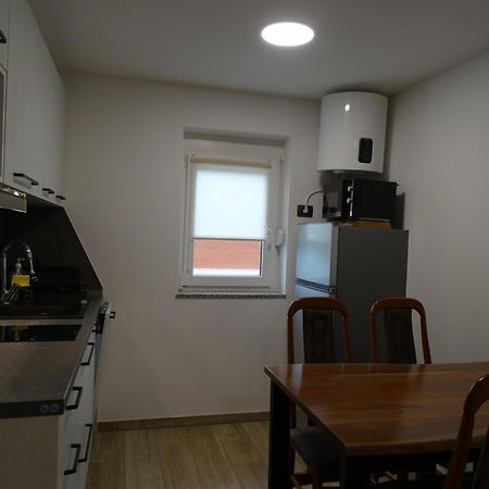Apartma Vista Cezarji Exterior photo